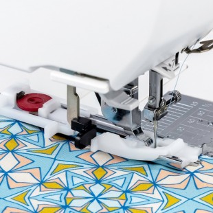 Швейно-вышивальная Janome Memory Craft 1000