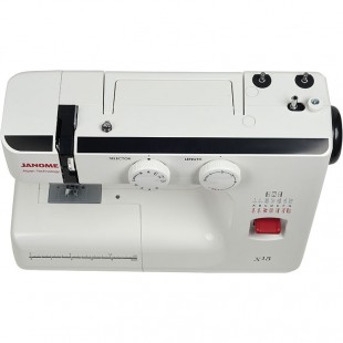 Швейная машина Janome X15