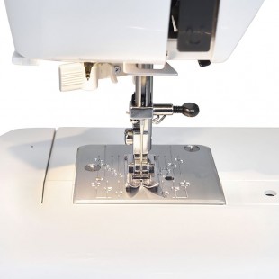 Швейная машина Janome X25